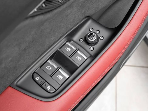 Used 2024 Audi SQ7 Prestige image 40