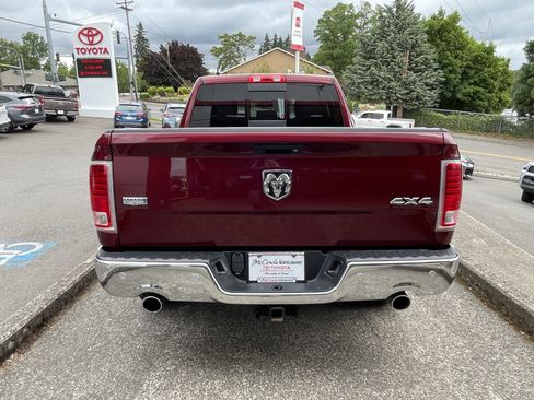 Used 2017 RAM 1500 Laramie w/ Convenience Group AWD/4WD image 6