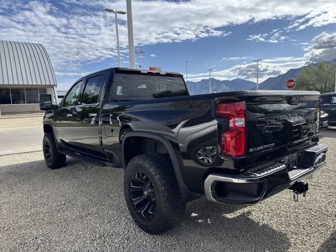Used 2023 Chevrolet Silverado 3500 LTZ w/ Gooseneck/5TH Wheel Package AWD/4WD image 5