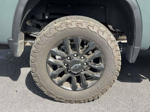Used 2025 Chevrolet Silverado 2500 LTZ w/ LTZ Plus Package AWD/4WD image 29