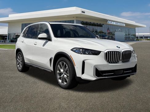 New 2026 BMW X5 xDrive50e AWD/4WD image 2