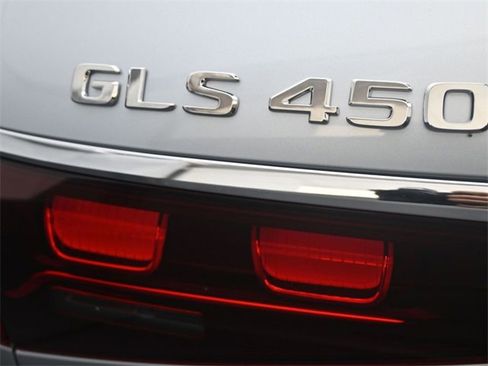 New 2025 Mercedes-Benz GLS 450 4MATIC image 12