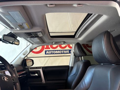 Used 2022 Toyota 4Runner Limited AWD/4WD image 17