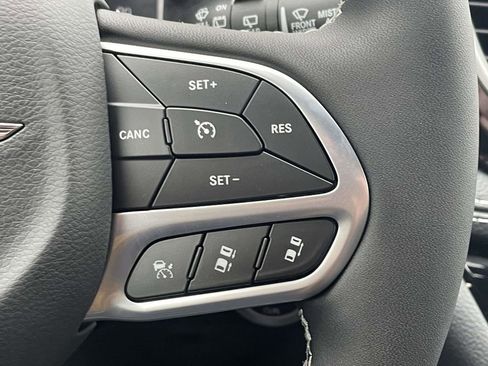 New 2026 Chrysler Pacifica Select image 28