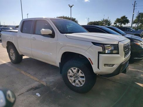 Used 2022 Nissan Frontier SV AWD/4WD image 38