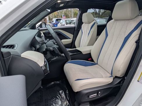 Used 2025 Acura ADX A-Spec image 12