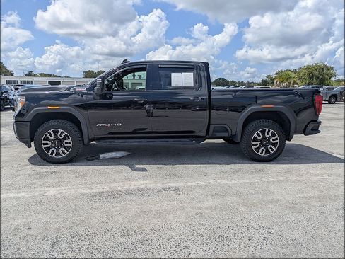 Used 2021 GMC Sierra 2500 AT4 w/ AT4 Preferred Package AWD/4WD image 4