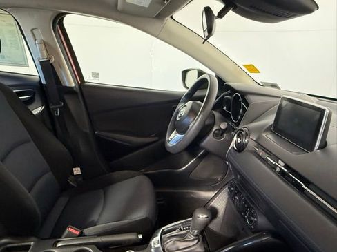 Used 2017 Toyota Yaris iA FWD image 47