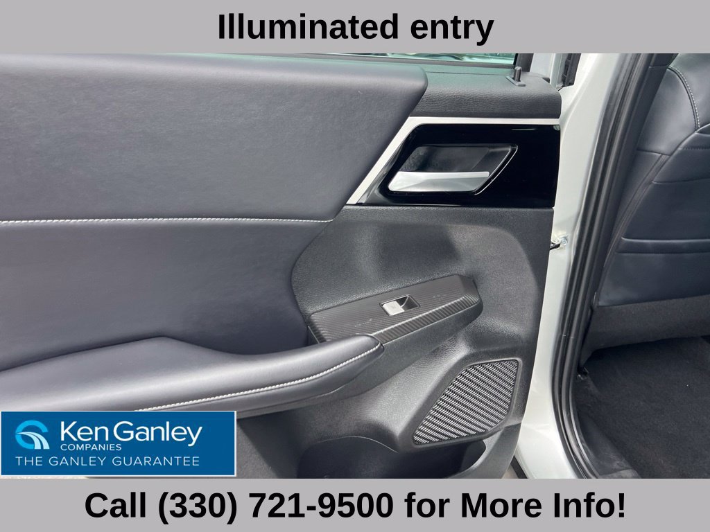 Used 2023 Mitsubishi Outlander SE AWD/4WD image 44