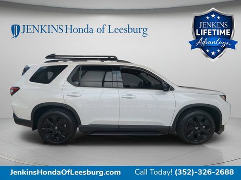 New 2026 Honda Pilot Black Edition image 2