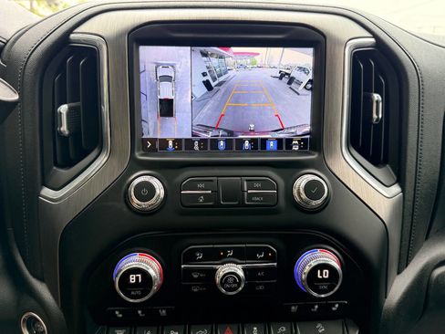 Used 2020 GMC Sierra 2500 Denali w/ Denali Ultimate Package image 31