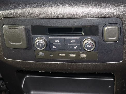 Used 2019 GMC Yukon XL SLT w/ Open Road Package image 25