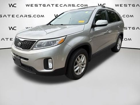 Used 2015 Kia Sorento LX FWD image 4