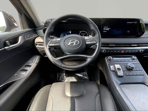 Used 2024 Hyundai Palisade Limited AWD/4WD image 8