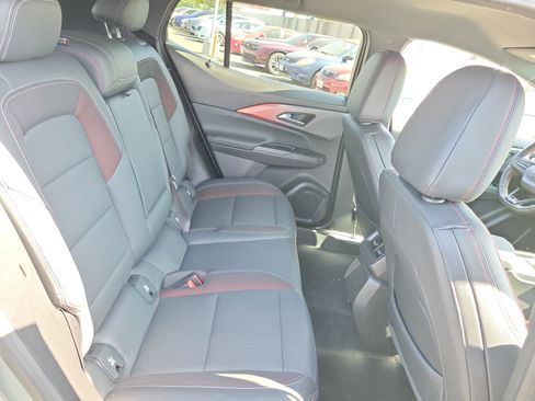 Used 2024 Chevrolet Equinox EV RS FWD image 23