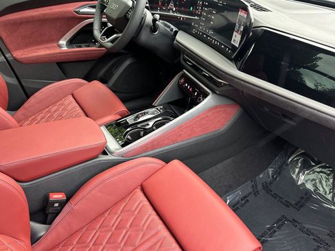 New 2025 Audi SQ5 Premium Plus image 15