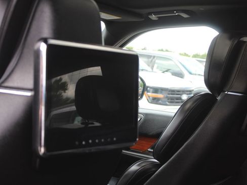Used 2019 Lincoln Navigator Reserve w/ Cargo Package AWD/4WD image 16