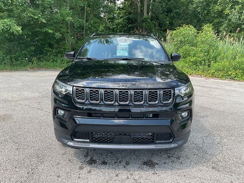 New 2026 Jeep Compass Limited AWD/4WD image 2