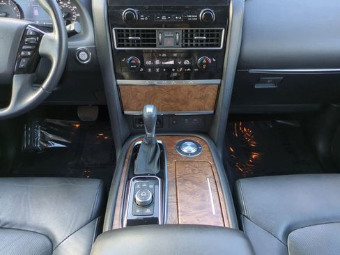 Used 2022 Nissan Armada SL w/ Captain's Chairs Package image 18