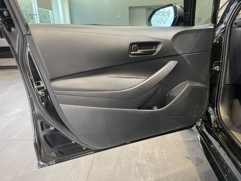 Used 2025 Toyota Corolla LE FWD image 14