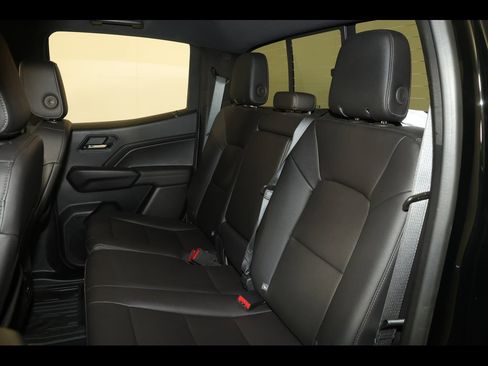 Used 2023 Chevrolet Colorado LT w/ LT Convenience Package III image 29