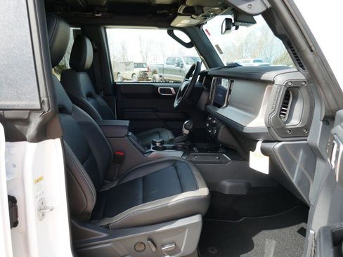 New 2026 Ford Bronco Outer Banks AWD/4WD image 10