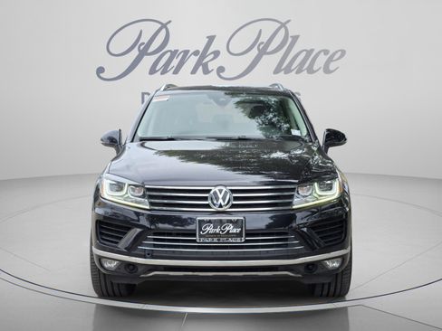 Used 2016 Volkswagen Touareg VR6 AWD/4WD image 9