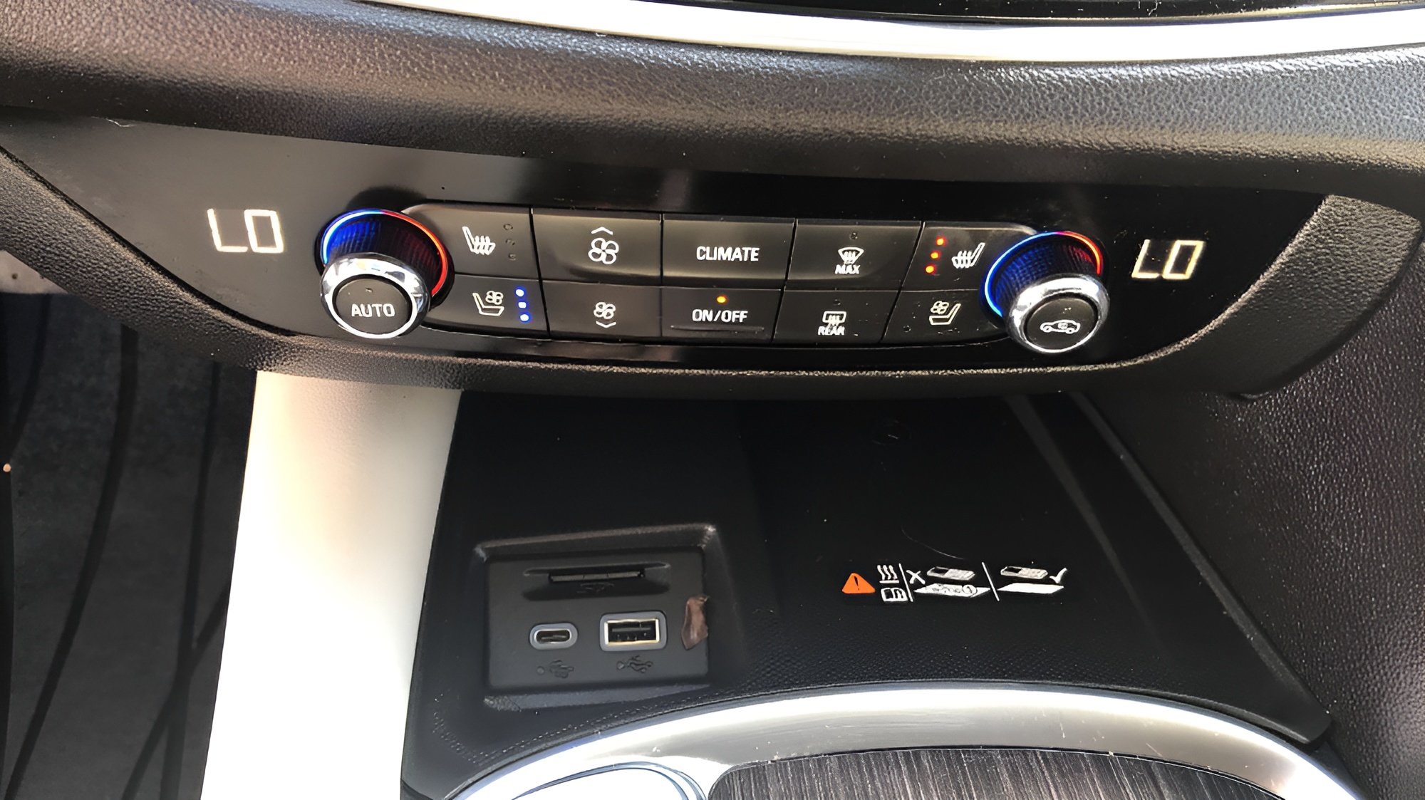 Certified 2022 Buick Enclave Avenir w/ Avenir Technology Package AWD/4WD image 47
