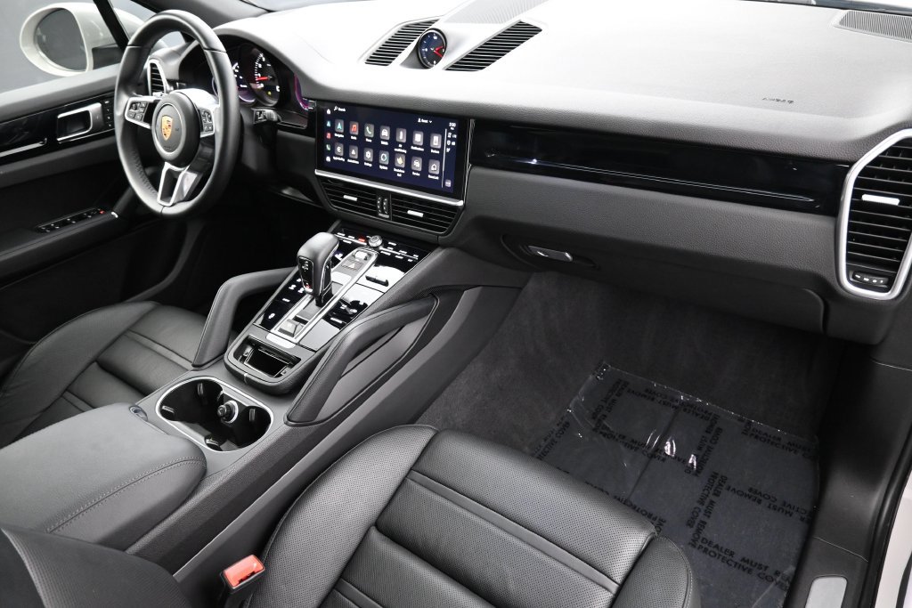 Certified 2023 Porsche Cayenne AWD/4WD image 30