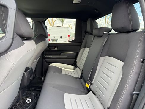Used 2024 Toyota Tacoma TRD Sport AWD/4WD image 21