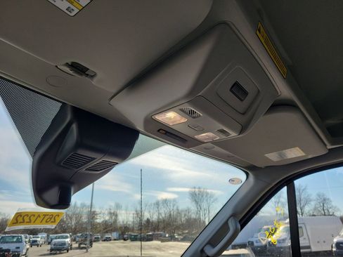 New 2026 Ford Transit 250 148 Medium Roof image 32