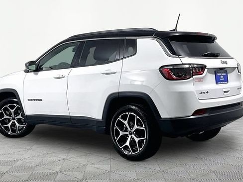 Used 2025 Jeep Compass Limited AWD/4WD image 11