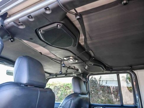 Used 2023 Jeep Wrangler Sahara image 24