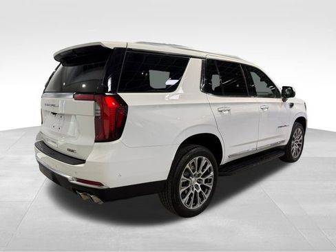Certified 2025 GMC Yukon Denali image 7