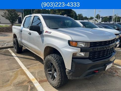 Used 2019 Chevrolet Silverado 1500 Custom Trail Boss w/ Custom Convenience Package AWD/4WD image 9