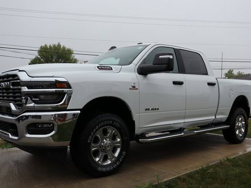 Used 2025 RAM 2500 Big Horn image 8