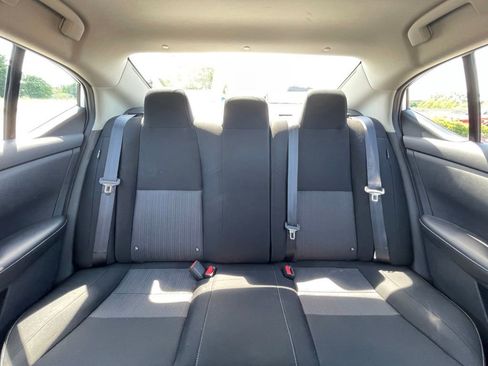 Used 2025 Nissan Sentra SV FWD image 28