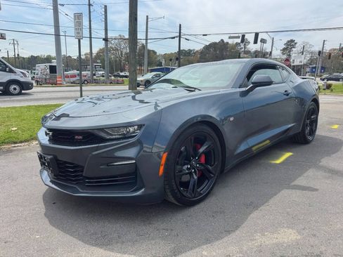 Used 2021 Chevrolet Camaro SS RWD image 2