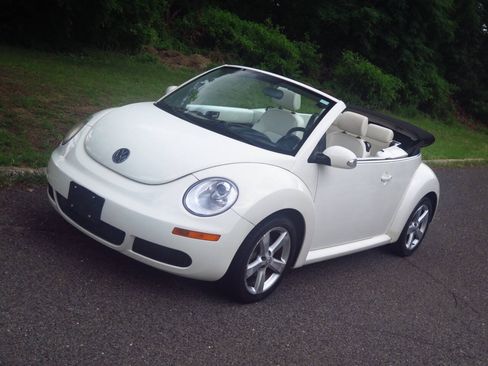 Used 2007 Volkswagen Beetle Triple White Edition FWD image 33