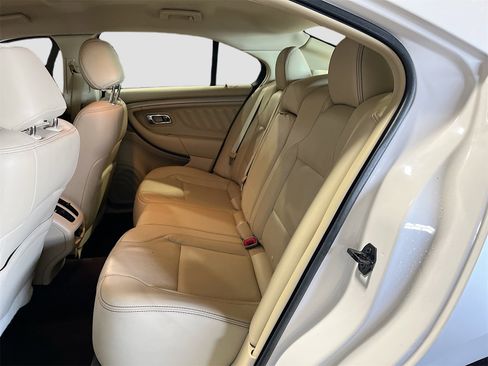 Used 2018 Ford Taurus SEL w/ Equipment Group 201A image 23