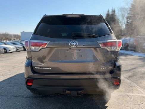 Used 2016 Toyota Highlander XLE image 5