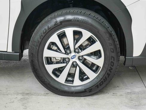 Used 2023 Subaru Outback Premium AWD/4WD image 10