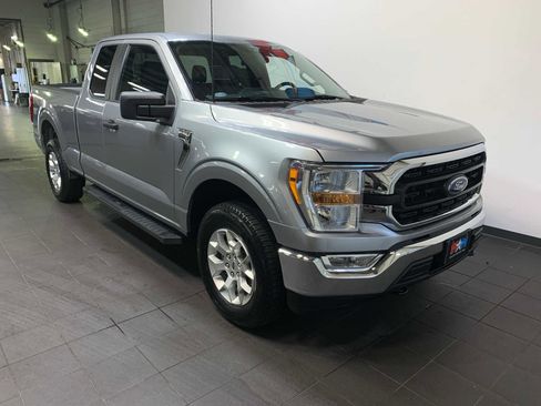 Used 2022 Ford F150 XLT image 2