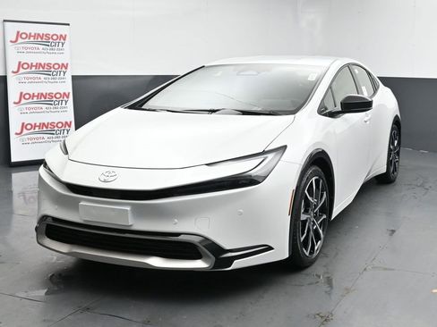 New 2026 Toyota Prius Plug-In Hybrid image 4