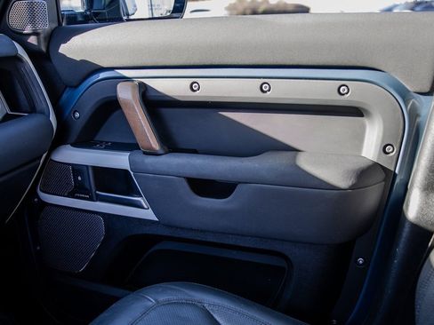 Used 2023 Land Rover Defender 110 S image 12