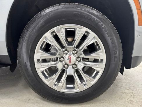 Used 2025 GMC Yukon XL Denali AWD/4WD image 35
