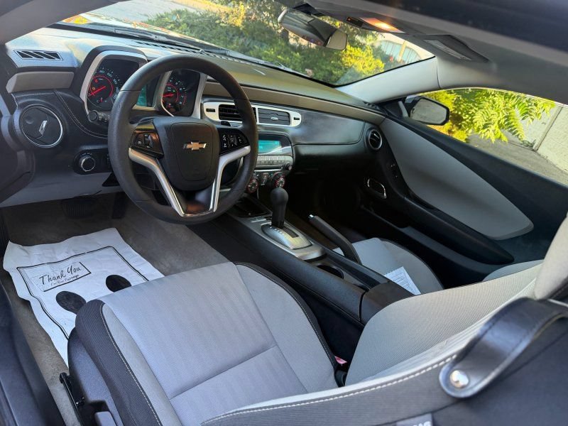 Used 2013 Chevrolet Camaro LS RWD image 13