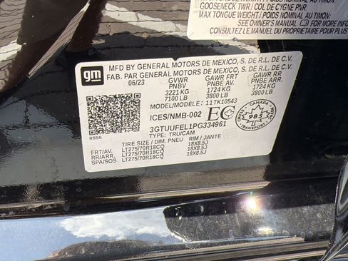 Used 2023 GMC Sierra 1500 AT4X AWD/4WD image 25