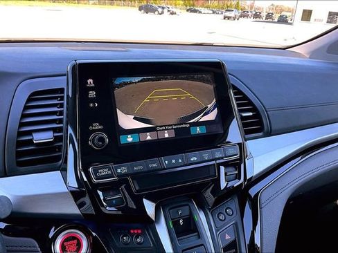 Used 2019 Honda Odyssey Elite image 14