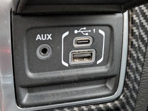 Used 2022 Jeep Gladiator Sport AWD/4WD image 21